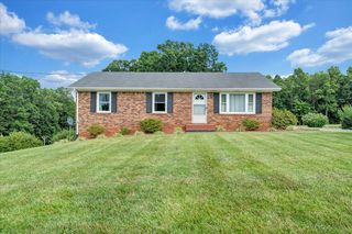 262 Lost Mountain Rd, Wirtz, VA 24184