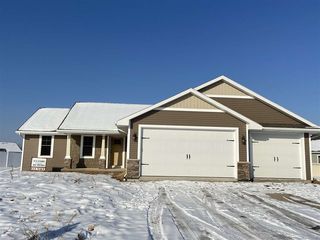 4961 Silkwood Cir, Appleton, WI 54913