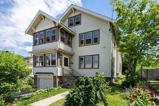 240-242 Southern Artery, Quincy, MA 02169