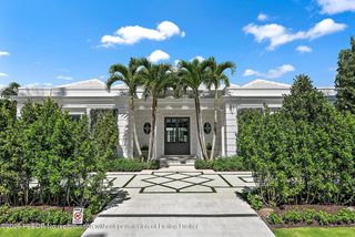311 Polmer Park Rd, Palm Beach, FL 33480