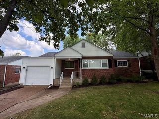 9561 Lodge Pole Ln, Saint Louis, MO 63126