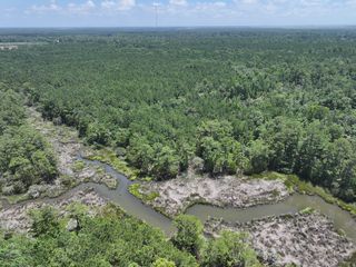 5273 Merrimon Rd, Beaufort, NC 28516