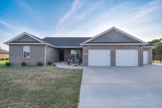 1604 E  Bell Ford Dr, Seymour, IN 47274
