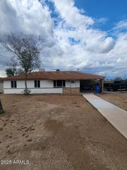138 E MONTE Way, Phoenix, AZ 85042