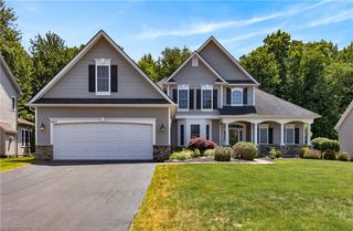 267 Dove Tree Ln, Rochester, NY 14626