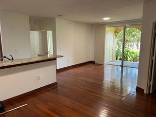 2516 Centergate Dr #102, Hollywood, FL 33025
