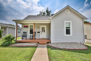 911 Highland St, Edwardsville, IL 62025