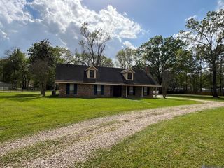 9240 Lockhart Rd, Denham Springs, LA 70726