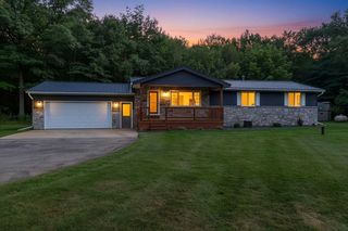 W1855 Krause Rd, Marinette, WI 54143