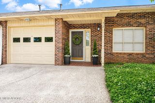 218 S  Magnolia St, Maryville, TN 37803
