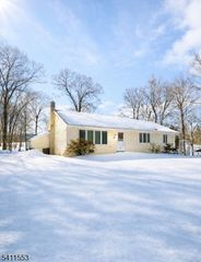 76 Mount Hermon Rd, Blairstown, NJ 07825