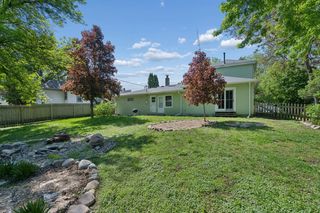 113 4th St E, Carver, MN 55315