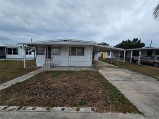 1827 Orange Dr, Holiday, FL 34691