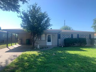 246 Robin Hood Trl, San Angelo, TX 76901