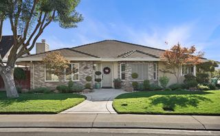 18378 Milford Dr, Lockeford, CA 95237