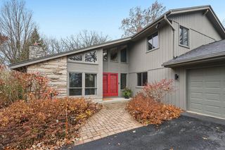 W332S4375 Saddleback DRIVE, Dousman, WI 53118