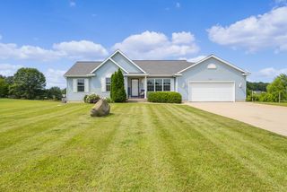 2727 Algen, Middleville, MI 49333
