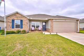1421 Quartz Pl, Noble, OK 73068