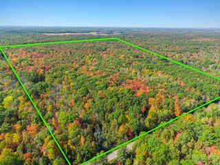 Red Banks Rd, Gillett, WI 54124