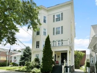 374 Massachusetts Ave #4, Arlington, MA 02474