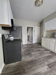 114 Hempstead St, New London, CT 06320
