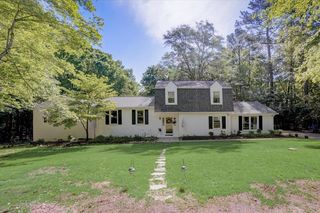 6132 Riverside Dr, Wake Forest, NC 27587