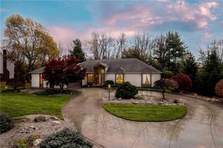 729 Sunridge Rd, Akron, OH 44333