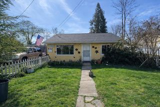 1039 SW I St, Grants Pass, OR 97526