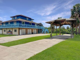 9903 Bay Dr, Gibsonton, FL 33534