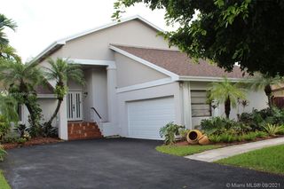 5411 SW 152nd Place Cir, Miami, FL 33185