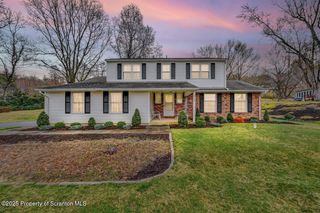 115 Jermyn Dr, Clarks Summit, PA 18411