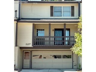 327 Raspberry Ln, Monument, CO 80132
