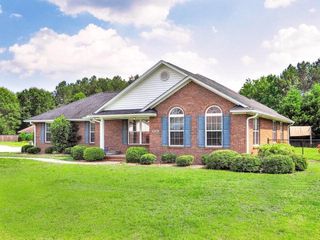 3320 Walden Dr, Sumter, SC 29154