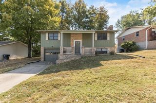 2423 Glenridge Dr, Cape Girardeau, MO 63701