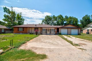212 Glory St, Aubrey, TX 76227