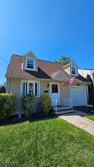 34 Parkway Ave, Clifton, NJ 07011