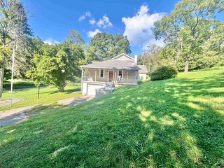 635 Apple Valley Rd, Fairmont, WV 26554