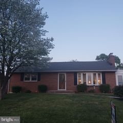 16133 Cloverton Ln, Williamsport, MD 21795