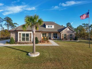 132 Gentle Wind Ct, Freeport, FL 32439