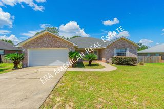 160 Conquest Ave, Crestview, FL 32536