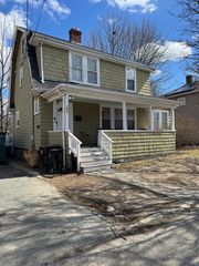 146 Manomet St, Brockton, MA 02301