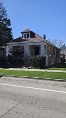 8430 S  Manistee Ave, Chicago, IL 60617