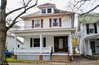 421 6th St, Marietta, OH 45750