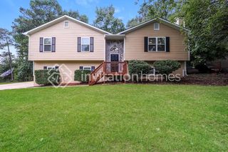 3396 Spring Ridge Dr, Douglasville, GA 30135