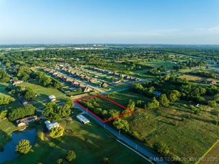 3 S  241st East Ave, Broken Arrow, OK 74014