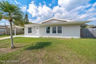 716 Cadez St NE, Palm Bay, FL 32905