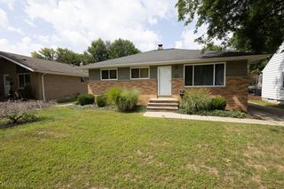 4068 W  219th St, Fairview Park, OH 44126