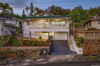 1952 Bertram St, Honolulu, HI 96816