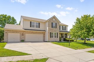 8117 Winterset Cir, Indianapolis, IN 46214