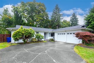 5017 120th Avenue SE, Bellevue, WA 98006